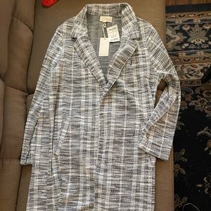 NWT Long lightweight cardigan with pockets, no buttons